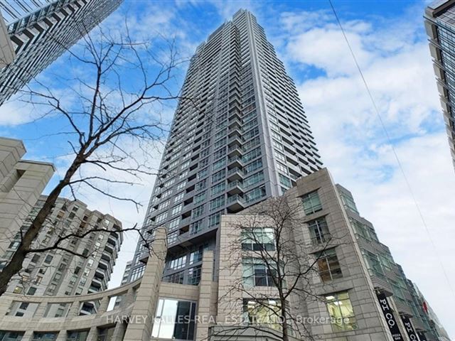 Quantum South Tower - 1612 2181 Yonge Street - photo 2