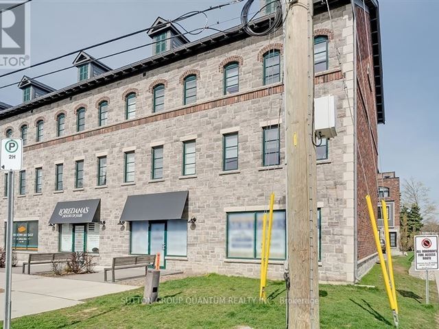 219 Dundas Street East Condos - 6 219 Dundas Street East - photo 3