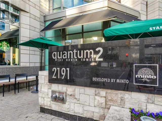 Quantum North Tower - 3711 2191 Yonge Street - photo 3