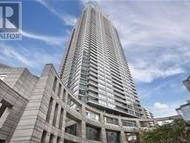 Quantum North Tower - 3402 2191 Yonge Street - photo 2