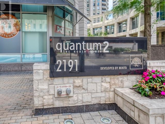 Quantum North Tower - 1708 2191 Yonge Street - photo 2