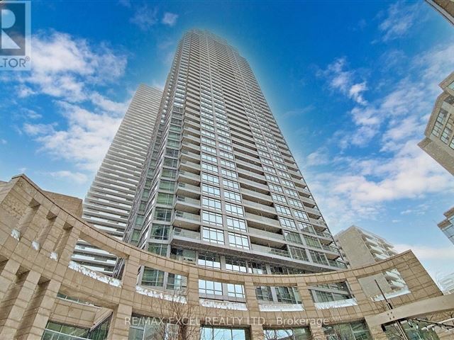 Quantum North Tower - 3112 2191 Yonge Street - photo 1