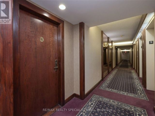 Bellair on the Park - 1905 22 Hanover Road - photo 3
