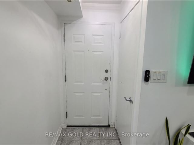 Newtowns at King Towns - 1207 20 Laidlaw Street - photo 3