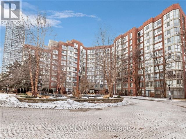 South Kingsway Village 2 - 338 22 Southport Street - photo 1