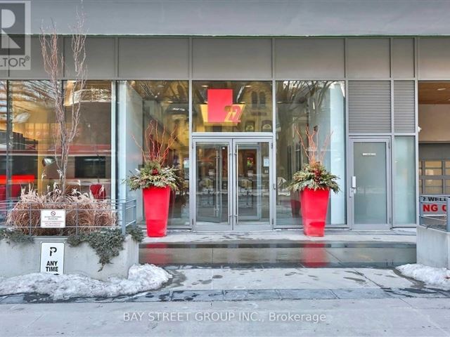 22 Condominiums - 2102 22 Wellesley Street East - photo 2