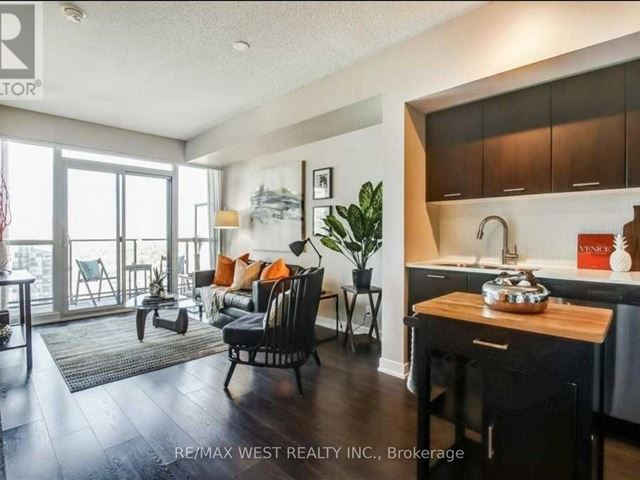 Westlake Phase 2 - 3905 2200 Lake Shore Boulevard West - photo 3