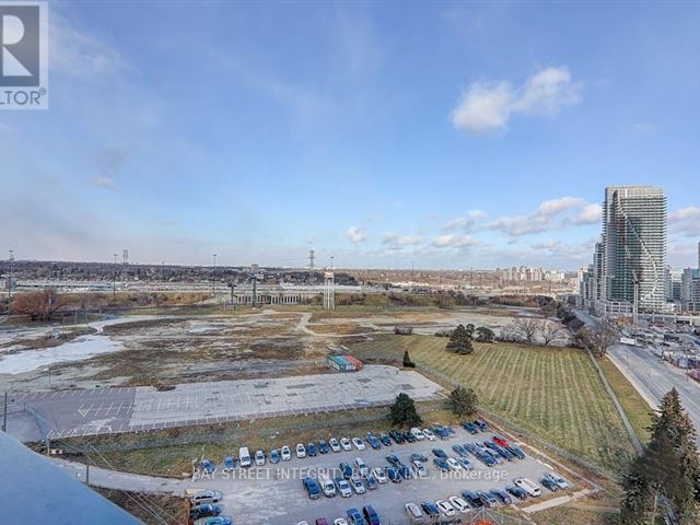 Westlake Phase 2 - 1808 2200 Lake Shore Boulevard West - photo 3