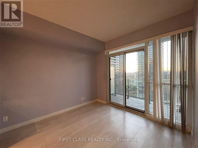 Westlake Phase 2 - 3706 2200 Lake Shore Boulevard West - photo 3