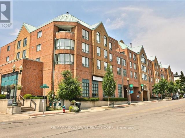 Towne Square Condos - 314 221 Robinson Street - photo 1