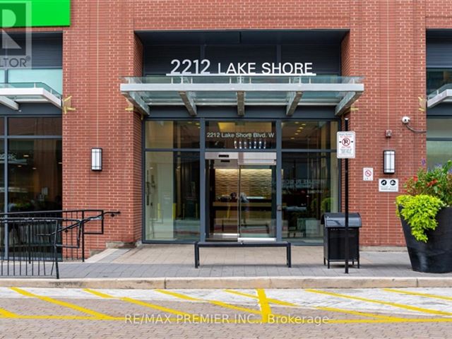 Westlake Phase 3 - 509 2212 Lake Shore Boulevard West - photo 3