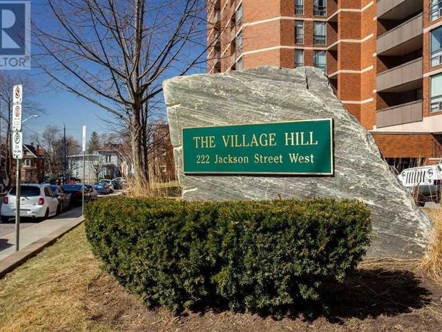 The Village Hill - 1005 222 Jackson Street West - photo 2