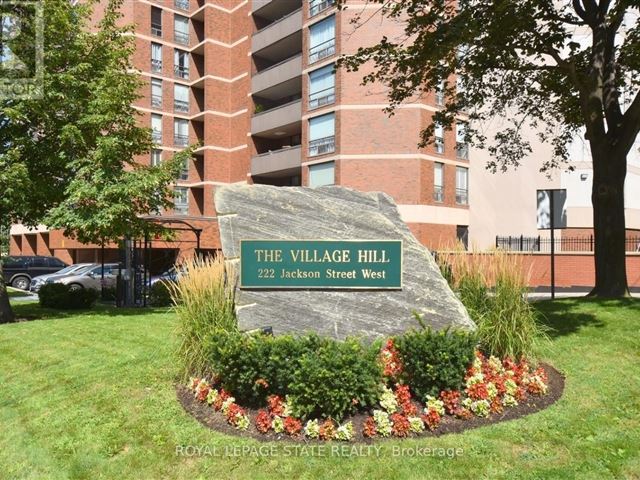 The Village Hill - 1005 222 Jackson Street West - photo 1