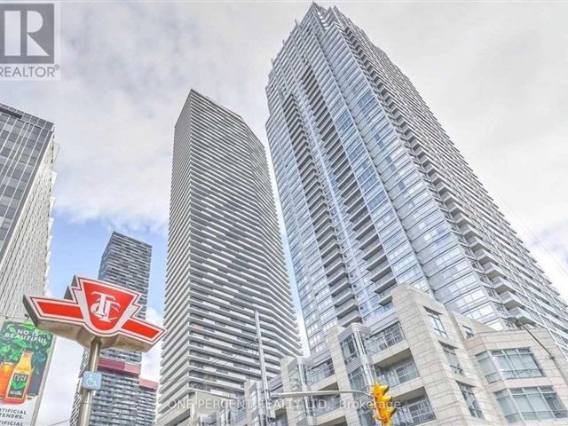 2221 Yonge Condos - 3711 2221 Yonge Street - photo 2