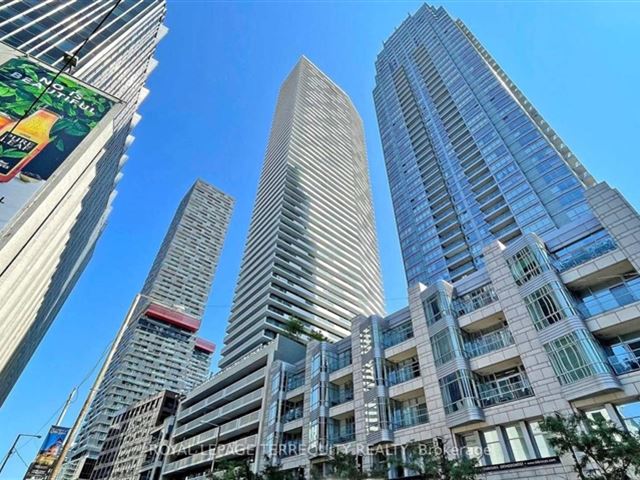 2221 Yonge Condos - 602 2221 Yonge Street - photo 1