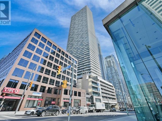 2221 Yonge Condos - 5303 2221 Yonge Street - photo 1