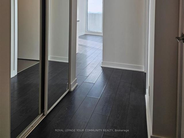 2221 Yonge Condos - 2908 2221 Yonge Street - photo 3