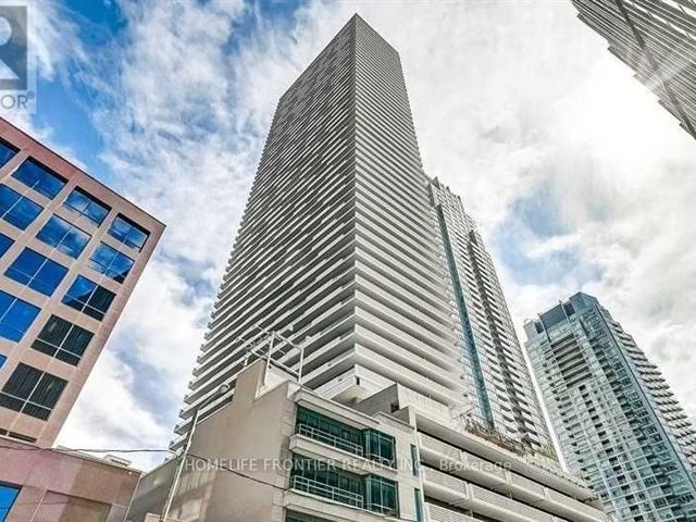 2221 Yonge Condos - 4706 2221 Yonge Street - photo 1