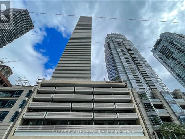 2221 Yonge Condos - 4707 2221 Yonge Street - photo 1