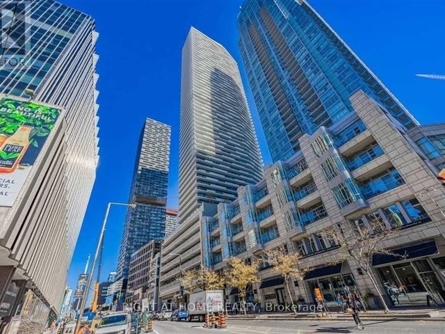 2221 Yonge Condos - 2505 2221 Yonge Street - photo 1