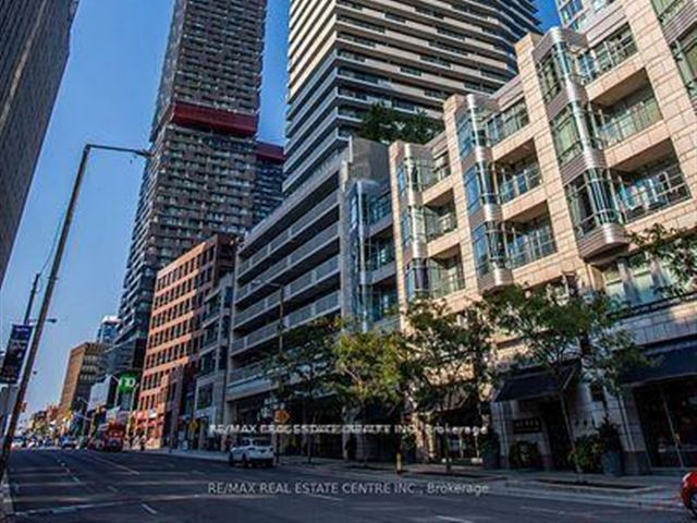 2221 Yonge Condos - 3004 2221 Yonge Street - photo 1