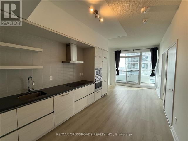 2221 Yonge Condos - 3004 2221 Yonge Street - photo 2