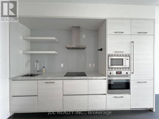 2221 Yonge Condos - 2110 2221 Yonge Street - photo 3