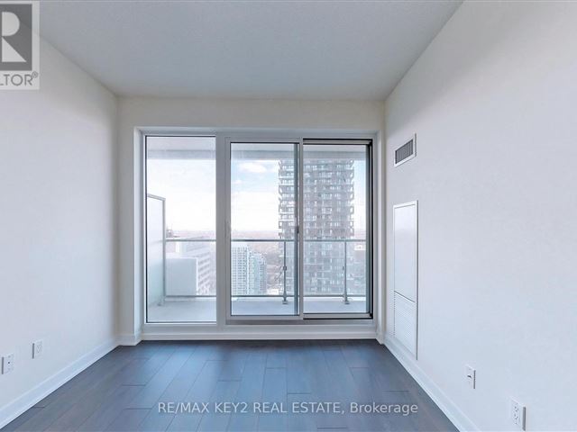 2221 Yonge Condos - 4010 2221 Yonge Street - photo 2