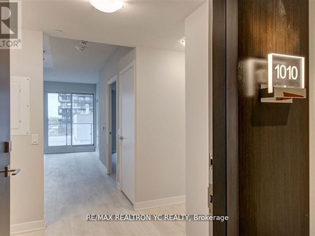 2221 Yonge Condos - 1010 2221 Yonge Street - photo 1