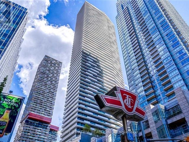 2221 Yonge Condos - 1710 2221 Yonge Street - photo 1