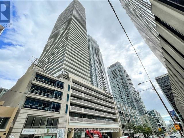 2221 Yonge Condos - 1811 2221 Yonge Street - photo 1