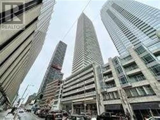 2221 Yonge Condos - 2907 2221 Yonge Street - photo 2