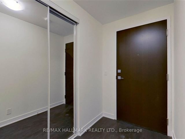 2221 Yonge Condos - 3601 2221 Yonge Street - photo 2