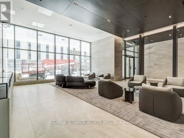 2221 Yonge Condos - 3409 2221 Yonge Street - photo 2