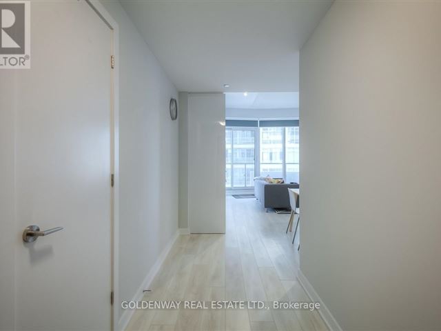 2221 Yonge Condos - 3005 2221 Yonge Street - photo 1