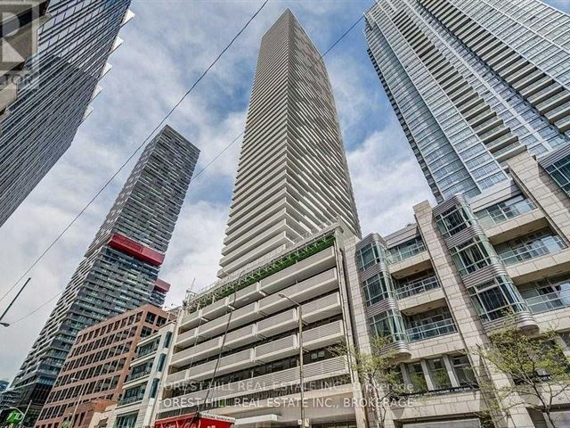 2221 Yonge Condos - 5306 2221 Yonge Street - photo 2