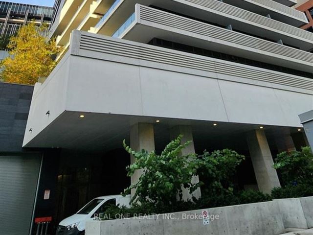 2221 Yonge Condos - 3002 2221 Yonge Street - photo 2