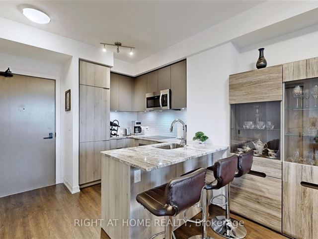 Zigg Condos - 710 223 Saint Clair Avenue West - photo 3