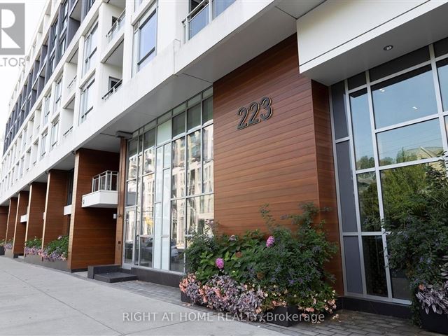 Zigg Condos - 0207 223 Saint Clair Avenue West - photo 1