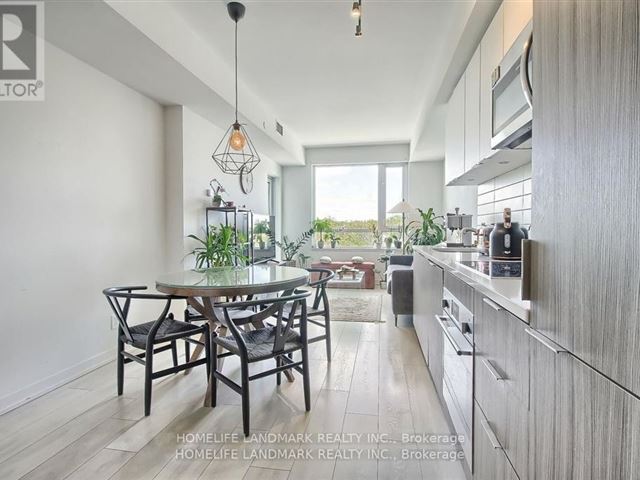 Zigg Condos - 607 223 Saint Clair Avenue West - photo 1