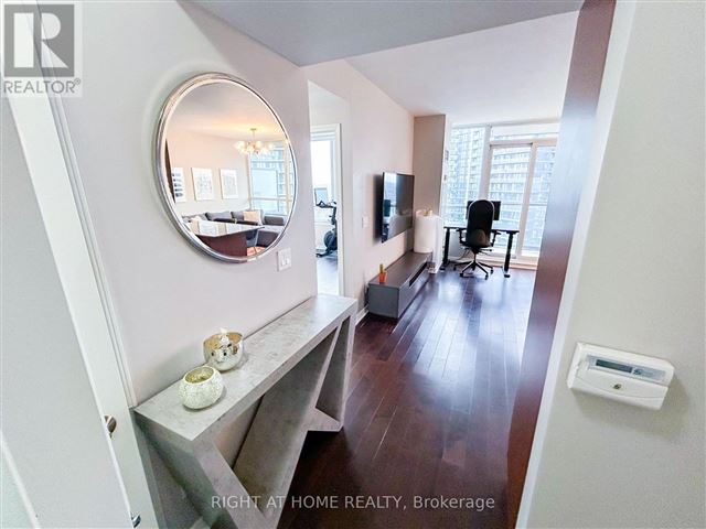 Beyond the Sea Star Tower - 3405 2230 Lake Shore Boulevard West - photo 2
