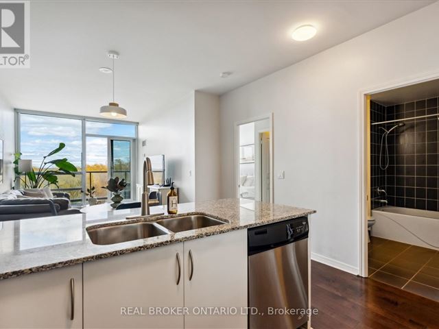 Beyond the Sea Star Tower - 304 2230 Lake Shore Boulevard West - photo 3