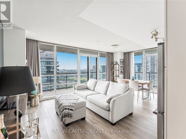 Beyond the Sea Star Tower - 2704 2230 Lake Shore Boulevard West - photo 3