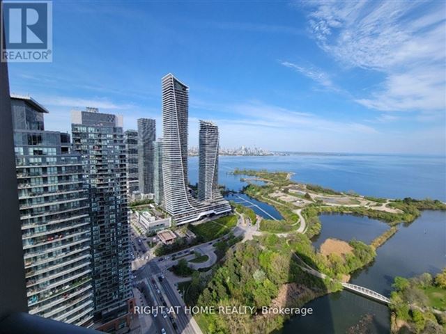 Beyond the Sea Star Tower - 4304 2230 Lake Shore Boulevard West - photo 2