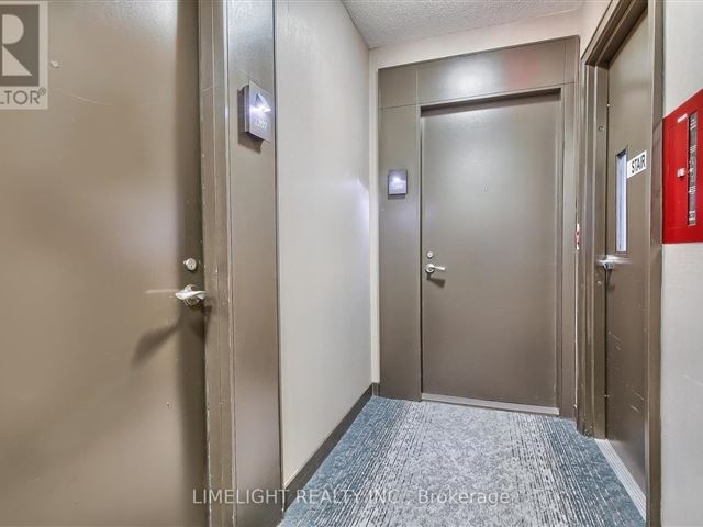 Beyond The Sea - South Tower - 2208 2240 Lake Shore Boulevard West - photo 3