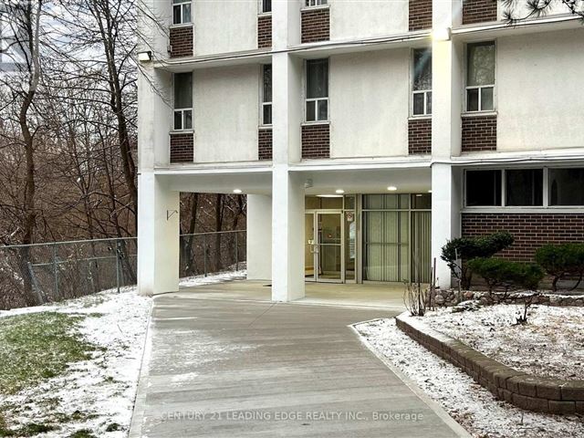 Versailles Court - 1005 2245 Eglinton Avenue East - photo 3