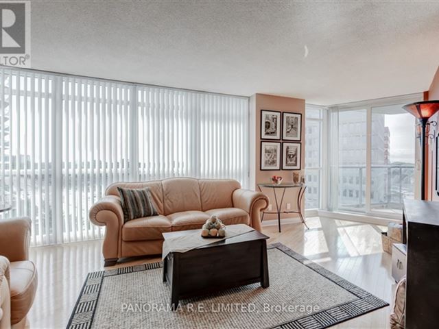 One Sherway 2 - 707 225 Sherway Gardens Road - photo 2