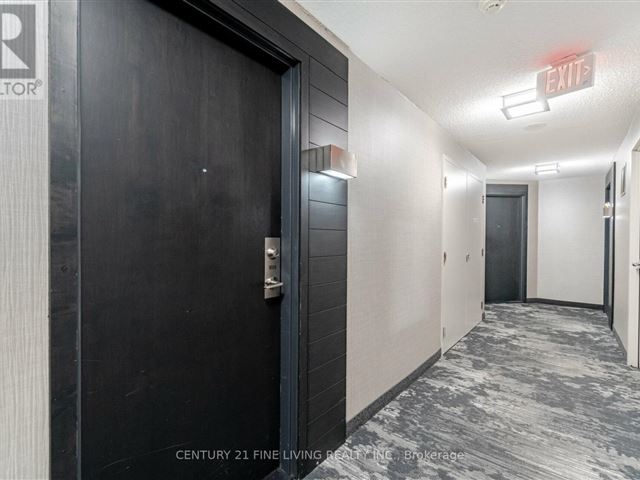 One Sherway 2 - 1608 225 Sherway Gardens Road - photo 3