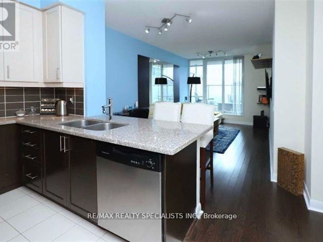 One Sherway 2 - 401 225 Sherway Gardens Road - photo 2