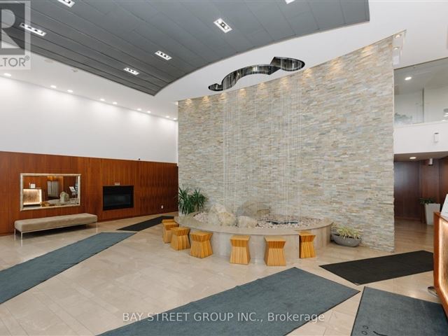 Solstice - 3208 225 Webb Drive - photo 2